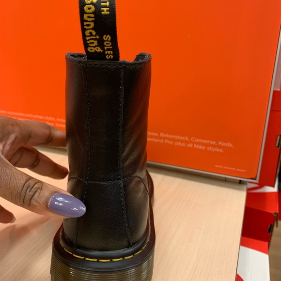 Dr. Marten Boots - Picture 5 of 7